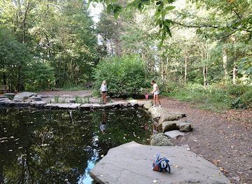 pennsylvania/delaware-valley/attraction/briar-bush-nature-center