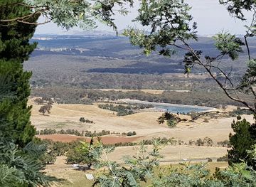 australia/central-victoria/attraction/mount-franklin-reserve