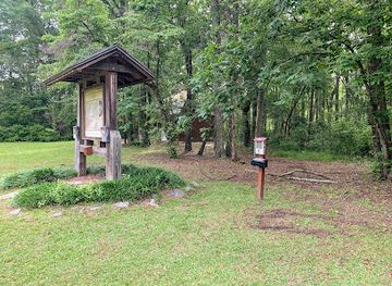 south-carolina/caesars-head-state-park/attraction/woods-bay-state-park