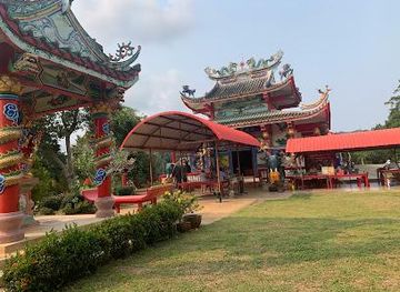 thailand/trat/attraction/chao-por-koh-chang-shrine