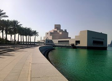 qatar/al-sheehaniya/attraction/al-riwaq-gallery