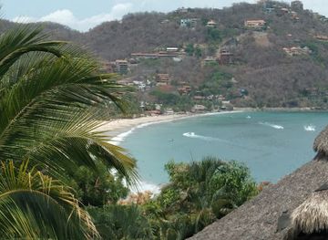 mexico/ixtapa-zihuatanejo/attraction/partenon-del-negro-durazo
