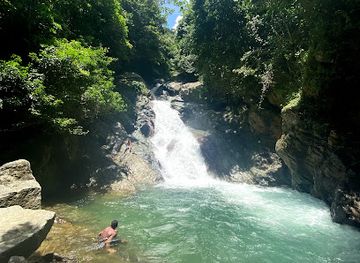 dominican-republic/cordillera-central/attraction/monumento-natural-saltos-de-jima