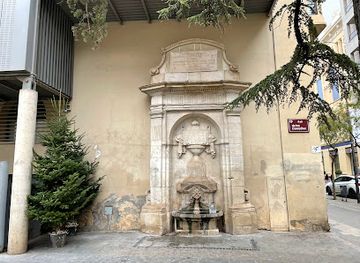 spain/lleida/attraction/casa-dels-gegants