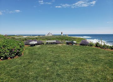 rhode-island/narragansett/attraction/point-judith-fisherman-s-memorial