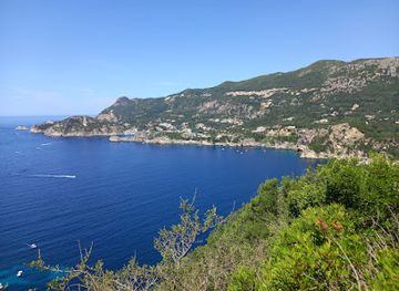 greece/corfu/paleokastritsa/attraction/trypa-tou-ha-cave