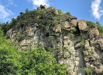 romania/vrancea/attraction/fundul-pesterii