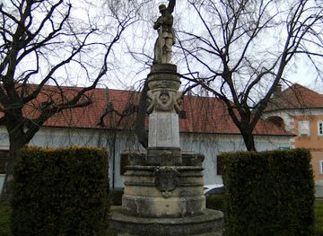 austria/neusiedler-see/attraction/kriegerdenkmal