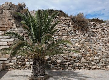 greece/cyclades/attraction/pyrgos-sanoudos-kastro