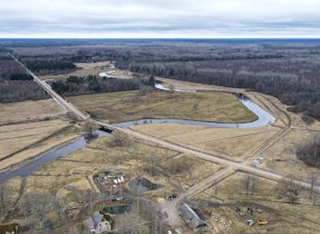 estonia/viljandimaa/attraction/lemmjoe-keelemetsa-opperada