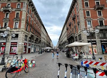 italy/milan/brera/attraction/piazza-castello-fountain