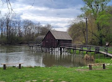 slovakia/horna-nitra/attraction/water-edge-runner-mill-tomasikovo