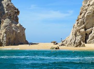 mexico/cabo-san-lucas/attraction/lovers-beach