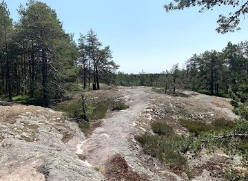 finland/turku-archipelago/attraction/malikkala-forest