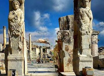 turkiye/ephesus/attraction/hercules-gate
