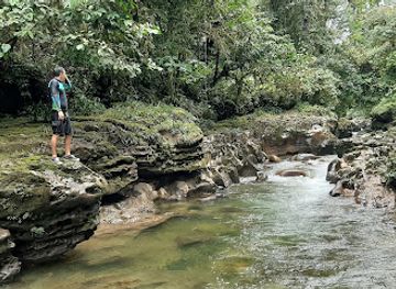 ecuador/sucumbios-region/attraction/tinajas-del-rio-anzu