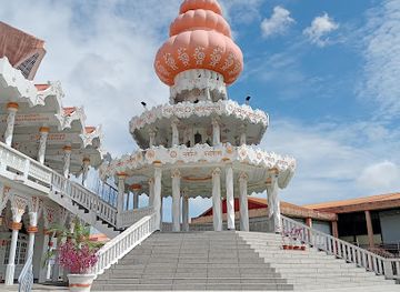 suriname/sipaliwini-district/attraction/arya-dewaker-mandir