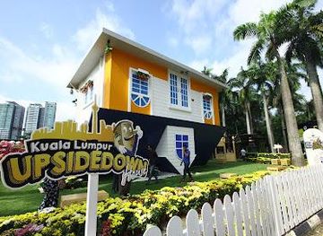 malaysia/kuala-lumpur/attraction/kl-upside-down-house
