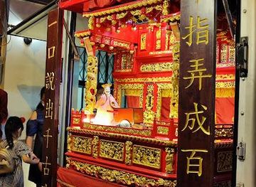 indonesia/semarang/attraction/waroeng-semawis