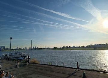 germany/cologne/attraction/rheintreppe