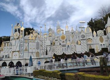 california/laguna-beach/attraction/it-s-a-small-world