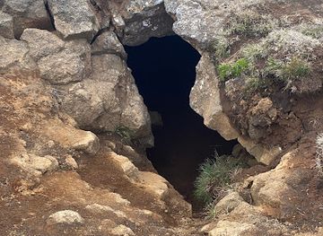 iceland/kerlingarfjoll/attraction/eyvindarhellir-cave