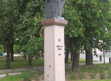 lithuania/aukstaitija/attraction/skulptura-atgimusiai-tautai