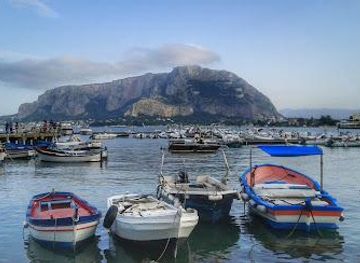 italy/palermo/attraction/piazza-mondello