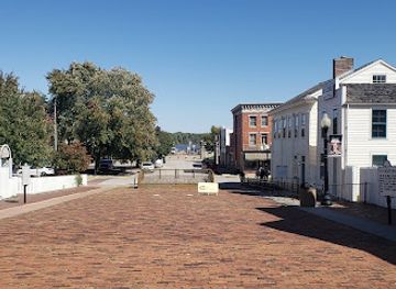 missouri/hannibal/attraction/becky-thatcher-house