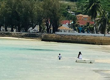 the-bahamas/eleuthera-island/attraction/governor-s-harbour-beach