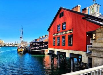 kansas/lawrence/attraction/boston-tea-party-ships-museum