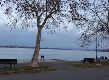 serbia/belgrade/zemun/attraction/zemunski-park-kej