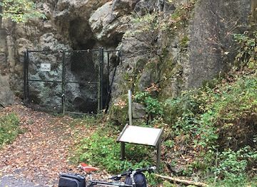 maryland/rocky-gap-state-park/attraction/bone-cave