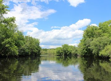 rhode-island/blackstone-river-bikeway/attraction/explorer-river-tours