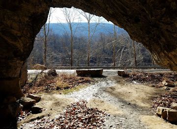 virginia/george-washington-and-jefferson-national-forests/attraction/island-ford-cave
