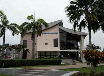 malaysia/kuala-lumpur/attraction/marina-putrajaya