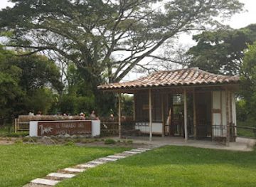 colombia/armenia/attraction/el-paraiso-del-bambu-y-la-guadua