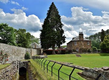 united-kingdom/scottish-highlands/attraction/melrose-abbey
