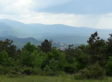 slovenia/sezana/attraction/kobilarna-lipica-prireditvena-jahalnica