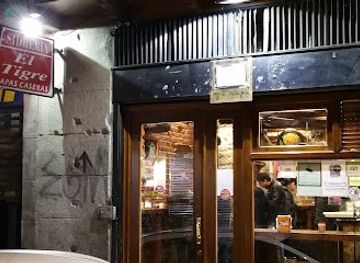 spain/madrid/chueca/attraction/el-tigre-sidra-bar