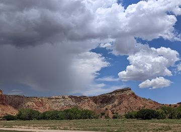 new-mexico/sangre-de-cristo-mountains/attraction/the-ruth-hall-museum-of-paleontology-at-ghost-ranch