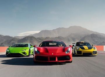 nevada/hoover-dam/attraction/exotics-racing-drive-supercars-on-a-racetrack