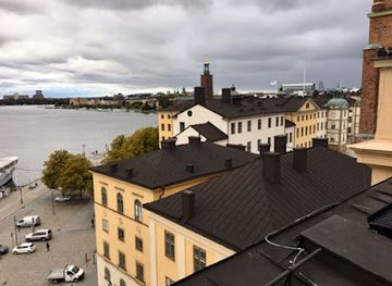 sweden/stockholm-archipelago/attraction/takvandring-sverige-ab