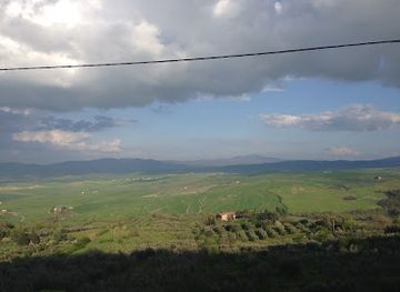 italy/val-d-orcia/attraction/pieve-dei-santi-stefano-e-degna