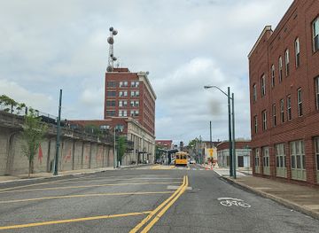 tennessee/memphis/south-main-arts-district/attraction/memphis-railroad-trolley-museum
