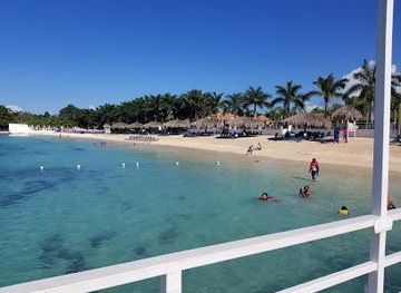 jamaica/ocho-rios/attraction/puerto-seco-beach-park