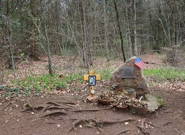 germany/eifel/attraction/gedenkstein-an-der-hustley