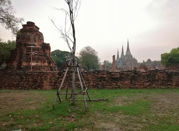 thailand/ayutthaya/attraction/king-ramathibodi-i-monument