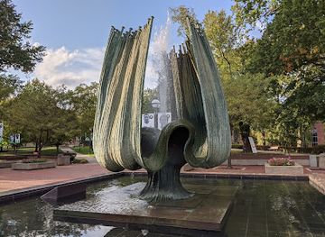west-virginia/huntington/attraction/memorial-fountain
