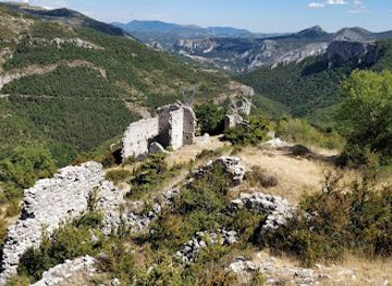 france/gorges-du-verdon/attraction/chateauneuf-les-moustiers